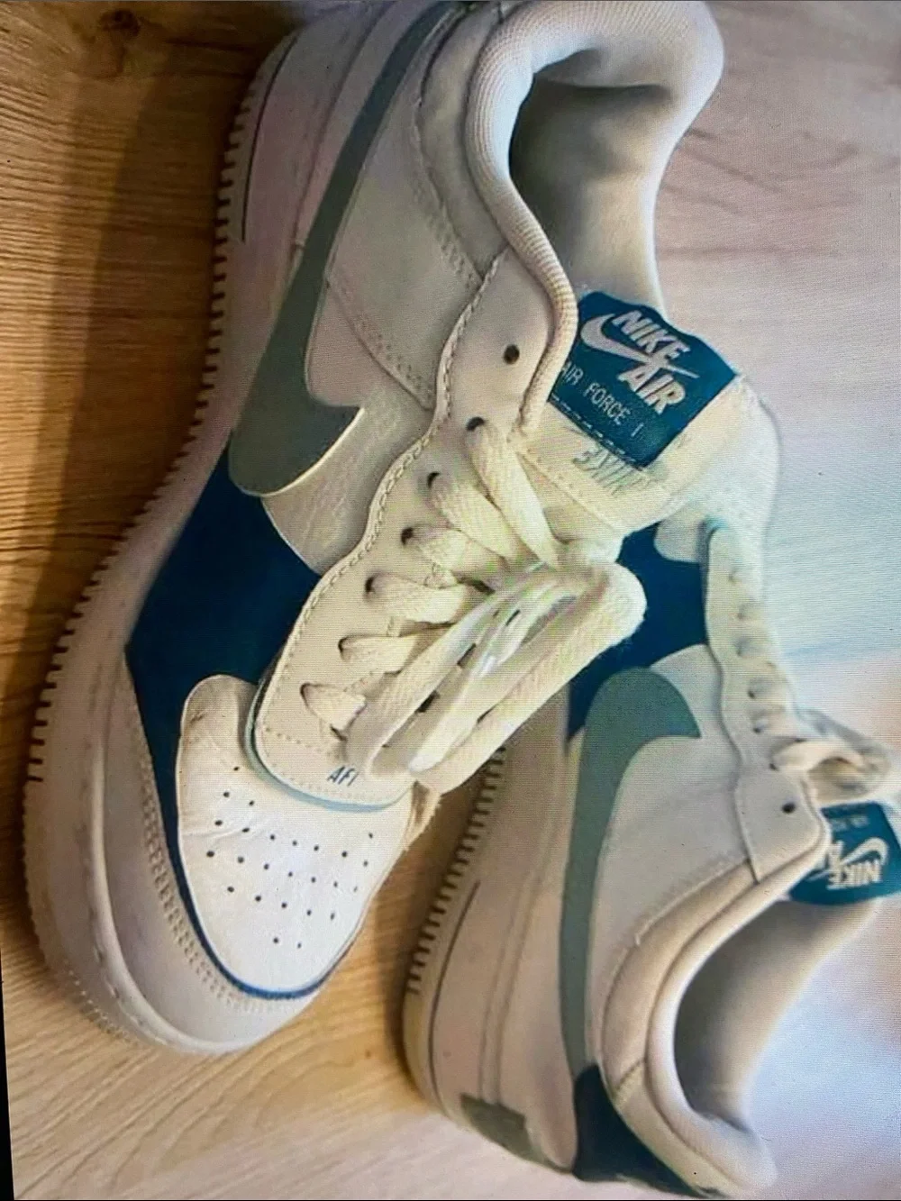 Nike Kids Low Top Sneakers - White & Teal
